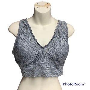 No Boundaries gray bra size large pullover style padded and lined.